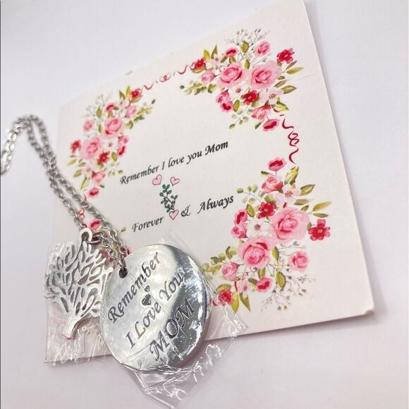 Silver Love Mom Tree Pendant Necklace - Picture 3 of 5